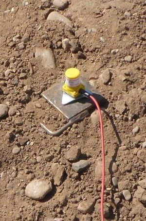 1D-Sensor auf Erdspieß